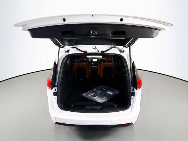 2026 Chrysler Pacifica Pinnacle