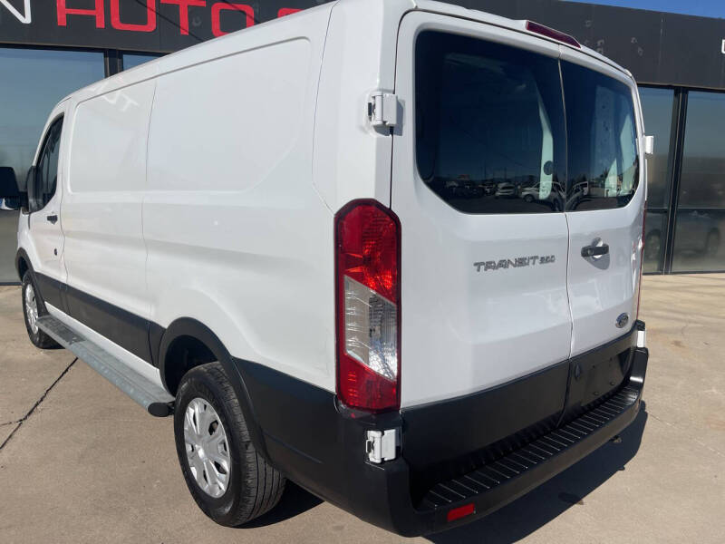 Image 6 of 2019 Ford Transit 250