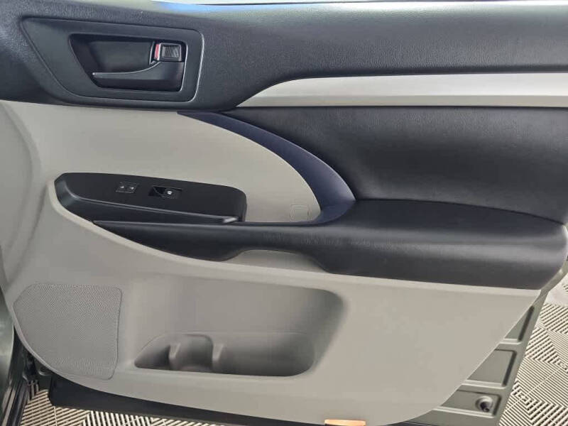 2018 Toyota Highlander LE Plus