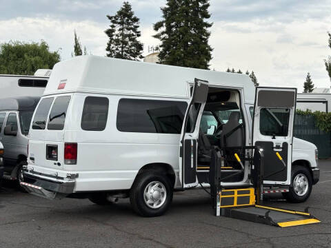 2013 Ford E-Series E-350 SD