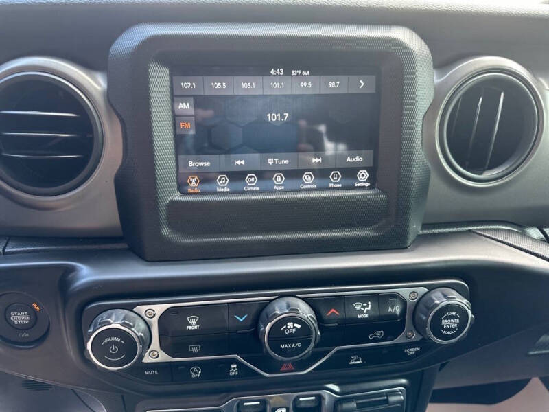 2022 Jeep Gladiator Willys