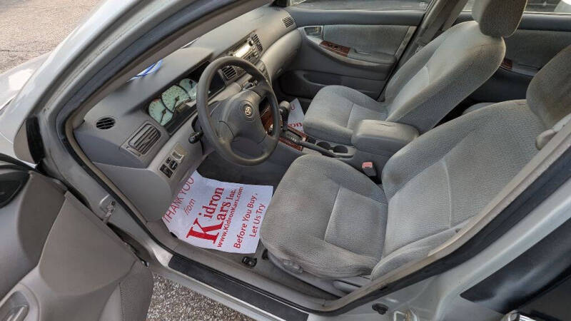 2004 Toyota Corolla LE