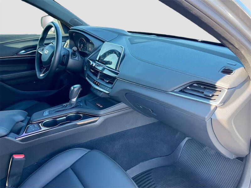 2025 Cadillac CT4 Luxury