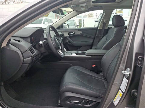 2025 Acura TLX w/Tech