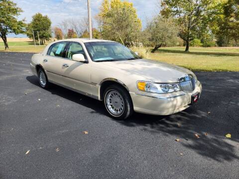 1999 Lincoln Town Car for sale at McEwen Auto Sales in Anabel MO