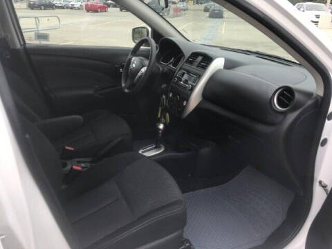2016 Nissan Versa 1.6 SV