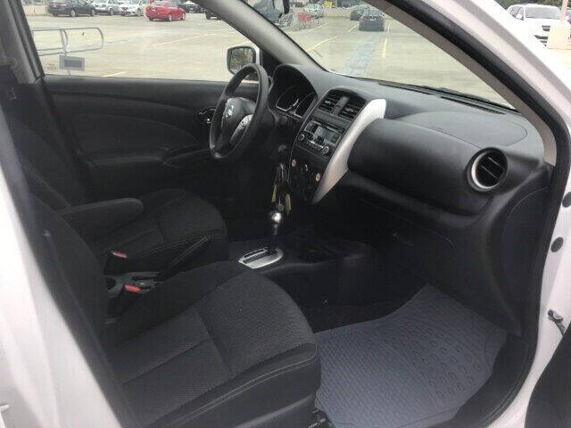 2016 Nissan Versa 1.6 SV
