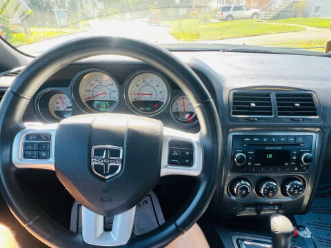 2013 Dodge Challenger SXT