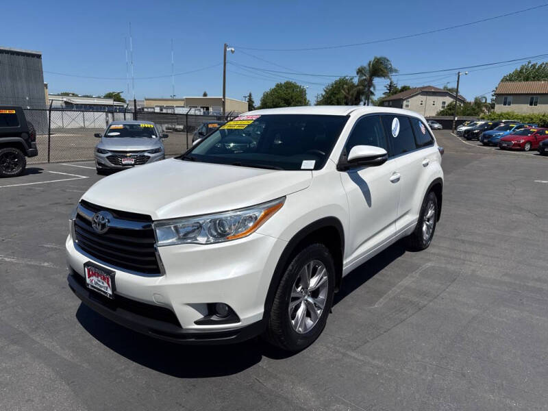 2014 Toyota Highlander LE