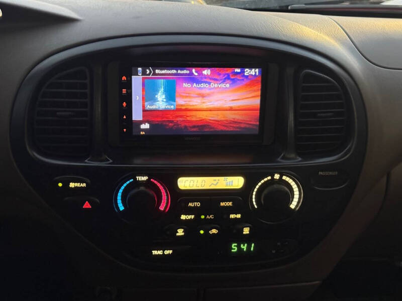 2003 Toyota Sequoia SR5