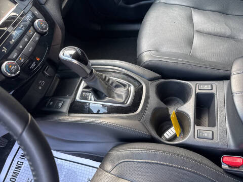 2020 Nissan Rogue SL