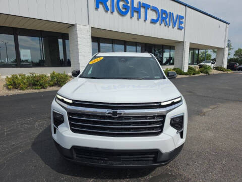 2025 Chevrolet Traverse LT