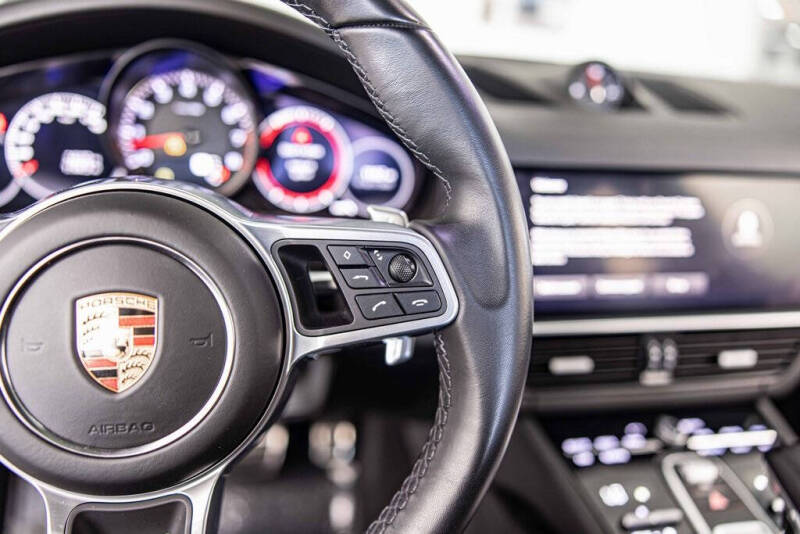 2022 Porsche Cayenne S Platinum Edition