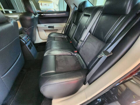 2006 Chrysler 300 SRT-8