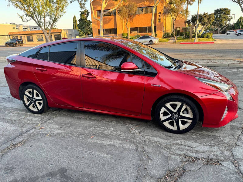2017 Toyota Prius Three Touring