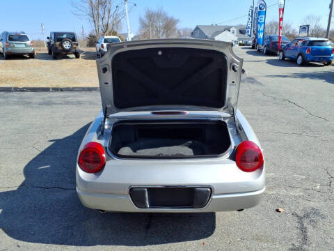 2004 Ford Thunderbird Deluxe