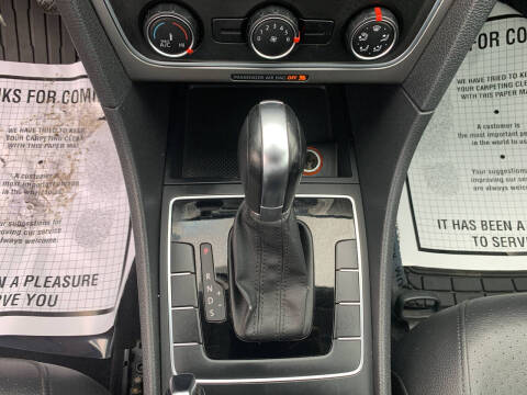 2014 Volkswagen Passat 1.8T Wolfsburg Edition PZEV