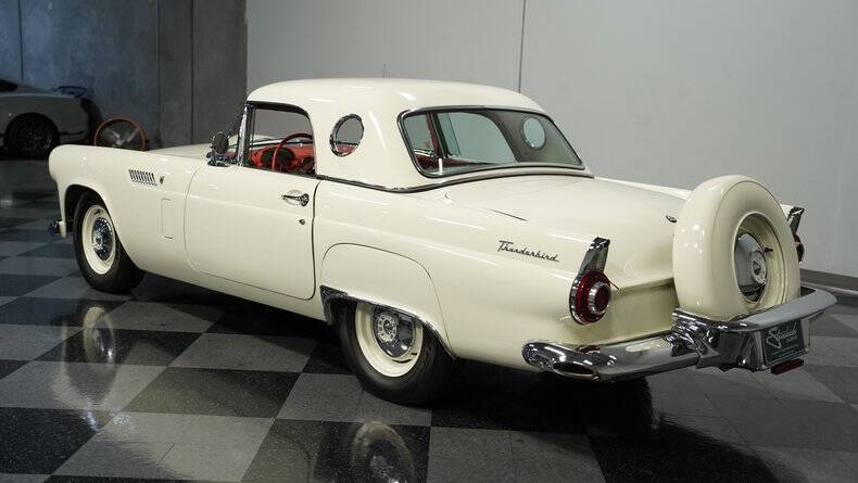 1956 Ford Thunderbird