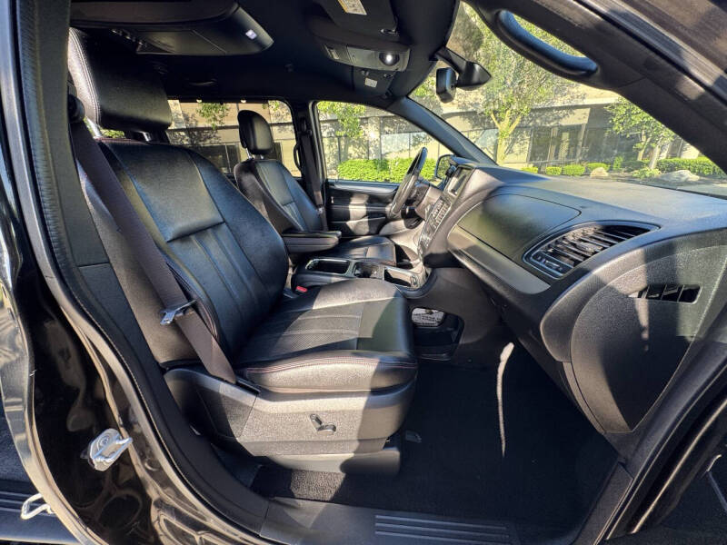 2019 Dodge Grand Caravan GT