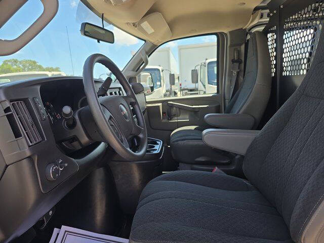 2024 GMC Savana 2500
