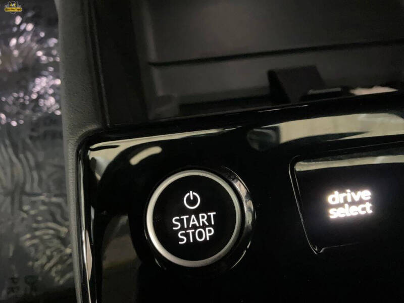 2025 Audi Q6 e-tron Premium