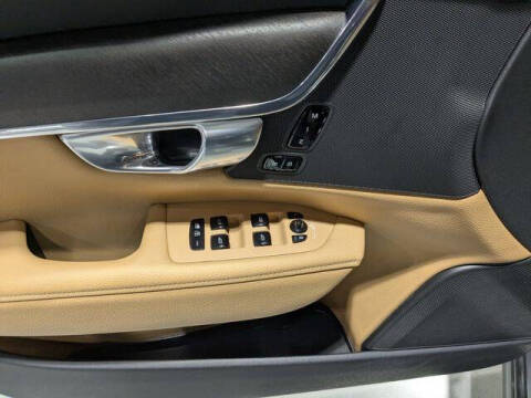 2018 Volvo V90 Cross Country T5