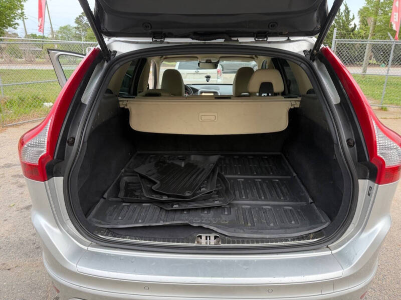 2017 Volvo XC60 T5 Dynamic