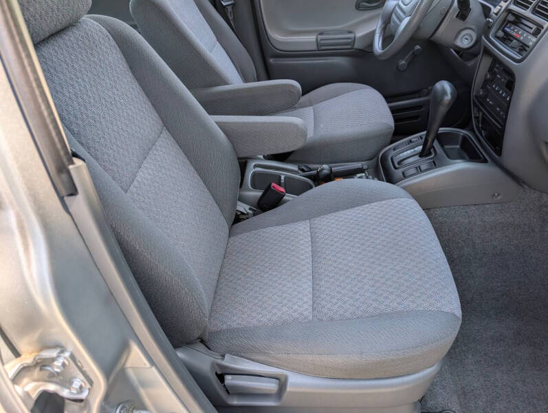 2004 Chevrolet Tracker