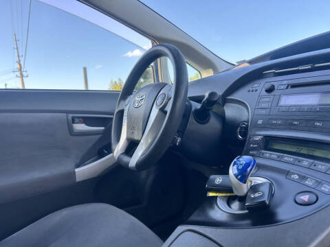 2010 Toyota Prius II