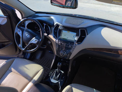 2017 Hyundai Santa Fe Limited Ultimate