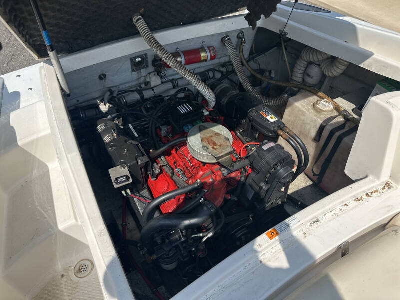 2003 Chris-Craft 22 Launch