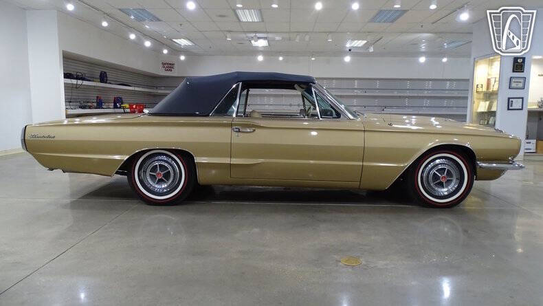 1966 Ford Thunderbird