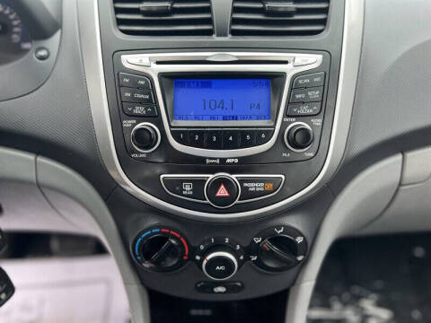 2013 Hyundai Accent GS