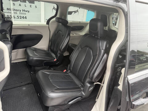 2018 Chrysler Pacifica Touring L Plus