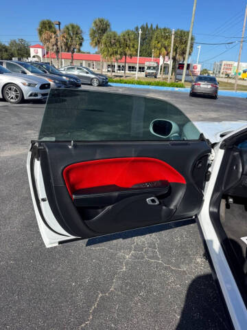 2015 Dodge Challenger SXT