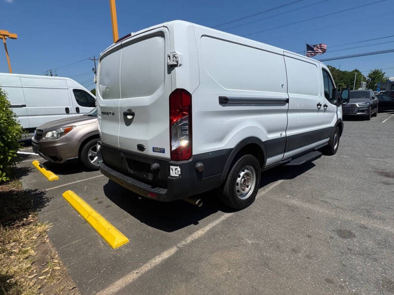 2020 Ford Transit
