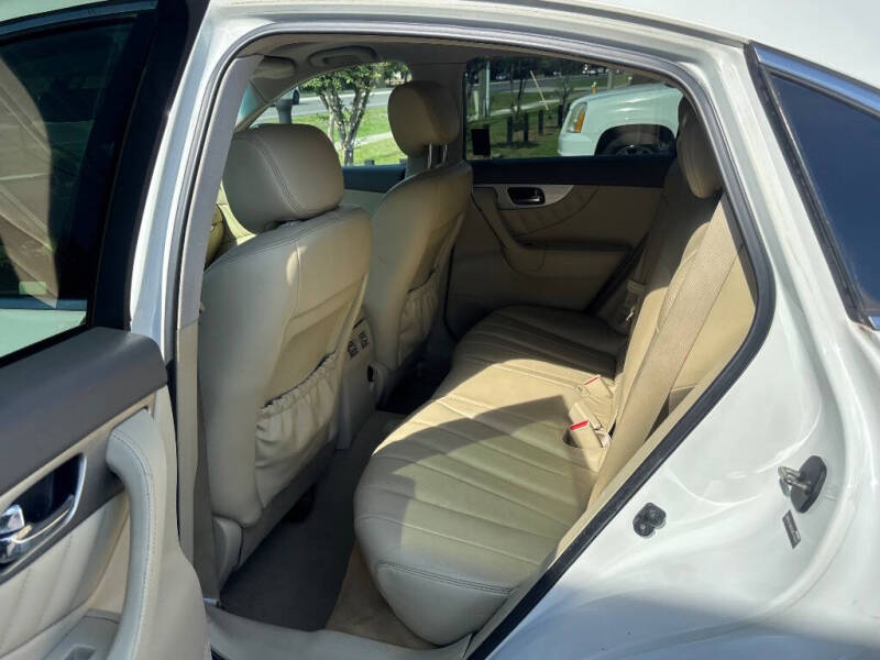 2013 Infiniti FX37