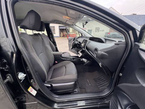 2016 Toyota Prius Two