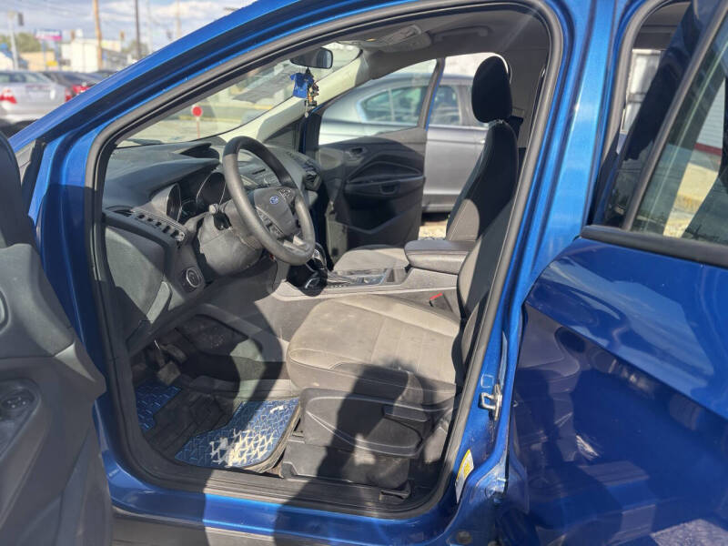 2017 Ford Escape S