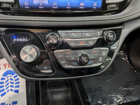 2024 Chrysler Pacifica Touring
