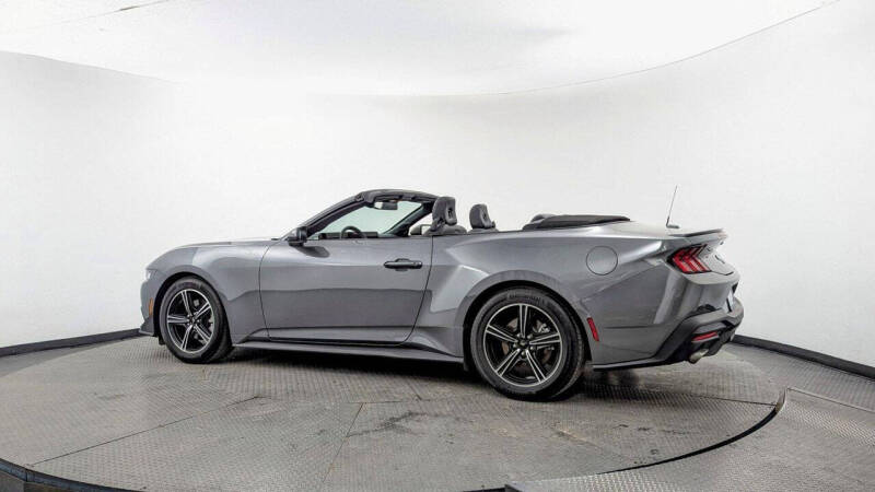 2025 Ford Mustang EcoBoost Premium