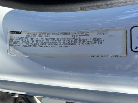 2015 Freightliner M2 106