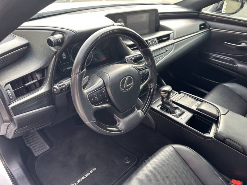 2020 Lexus ES 350
