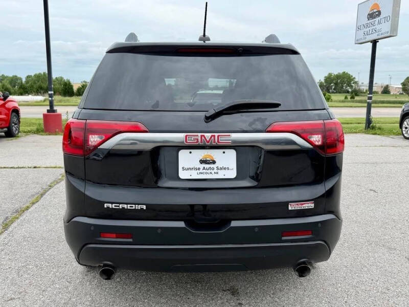 2017 GMC Acadia SLT-1