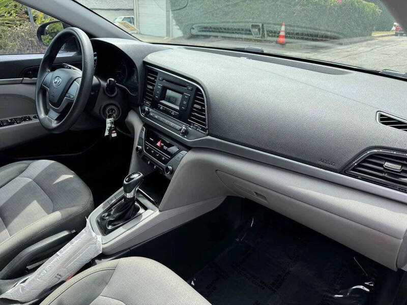 2017 Hyundai Elantra