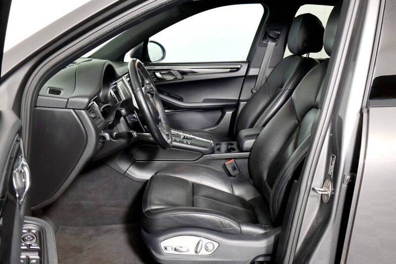 2016 Porsche Macan S