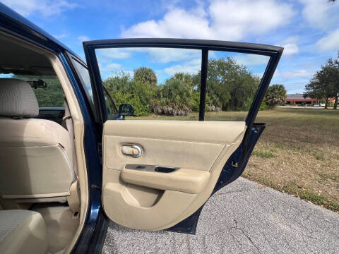 2007 Nissan Versa 1.8 SL
