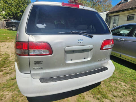 2002 Toyota Sienna CE