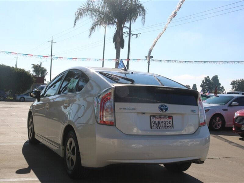 2014 Toyota Prius Three