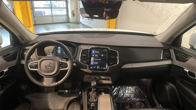 2022 Volvo XC90 T6 Inscription 7-Passenger